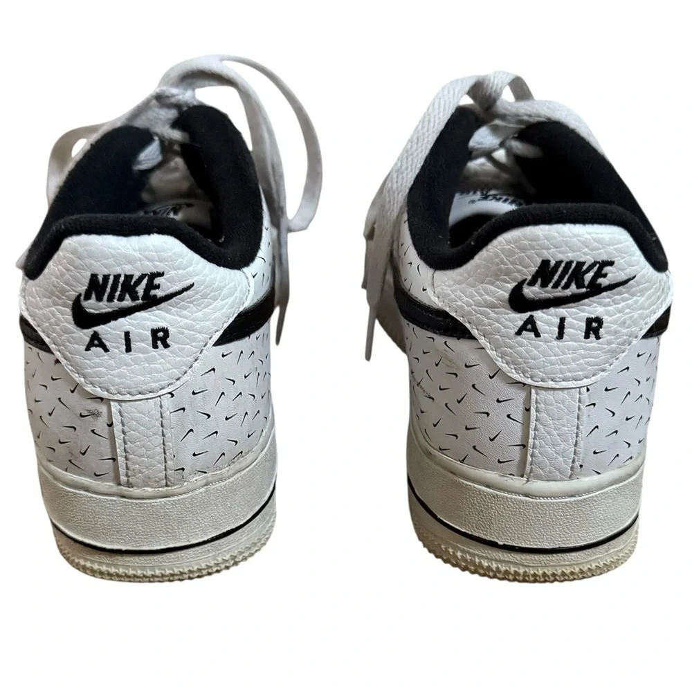 Nike Air Force 1 Sneakers White and Black‎ Shoes Swoosh